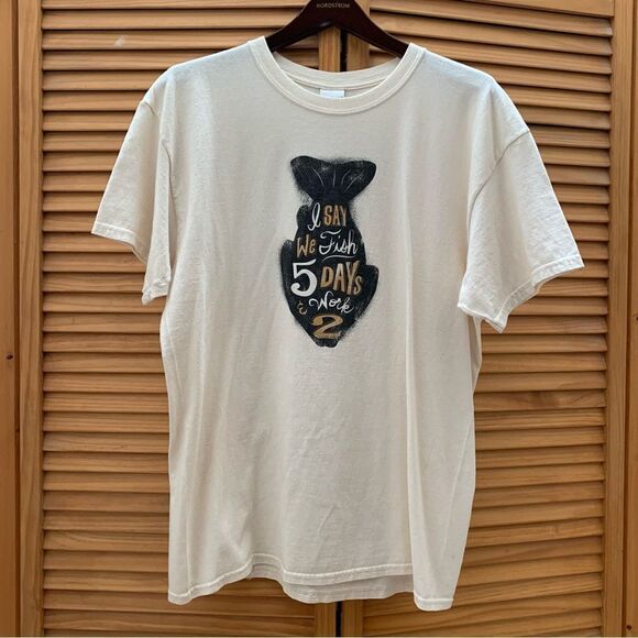 Vintage Other - Vintage Fishing Graphic T-shirt size large